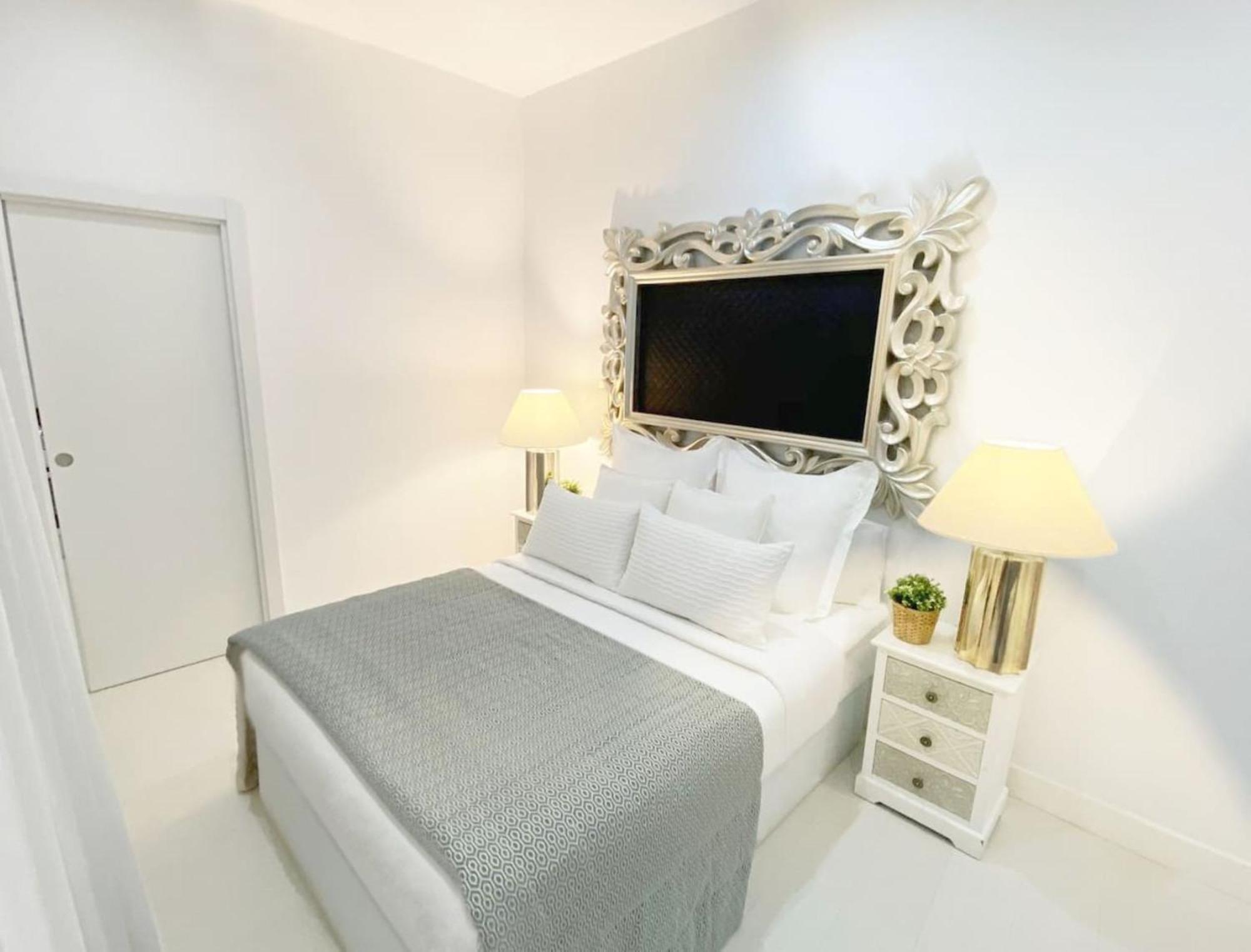 Apartamento De Diseno En Plaza Mayor Madrid Exterior photo