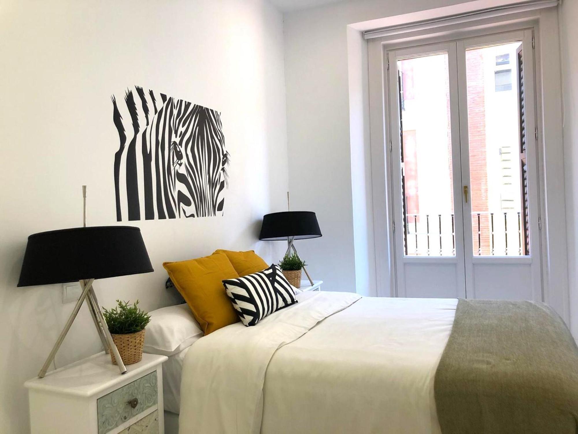 Apartamento De Diseno En Plaza Mayor Madrid Exterior photo