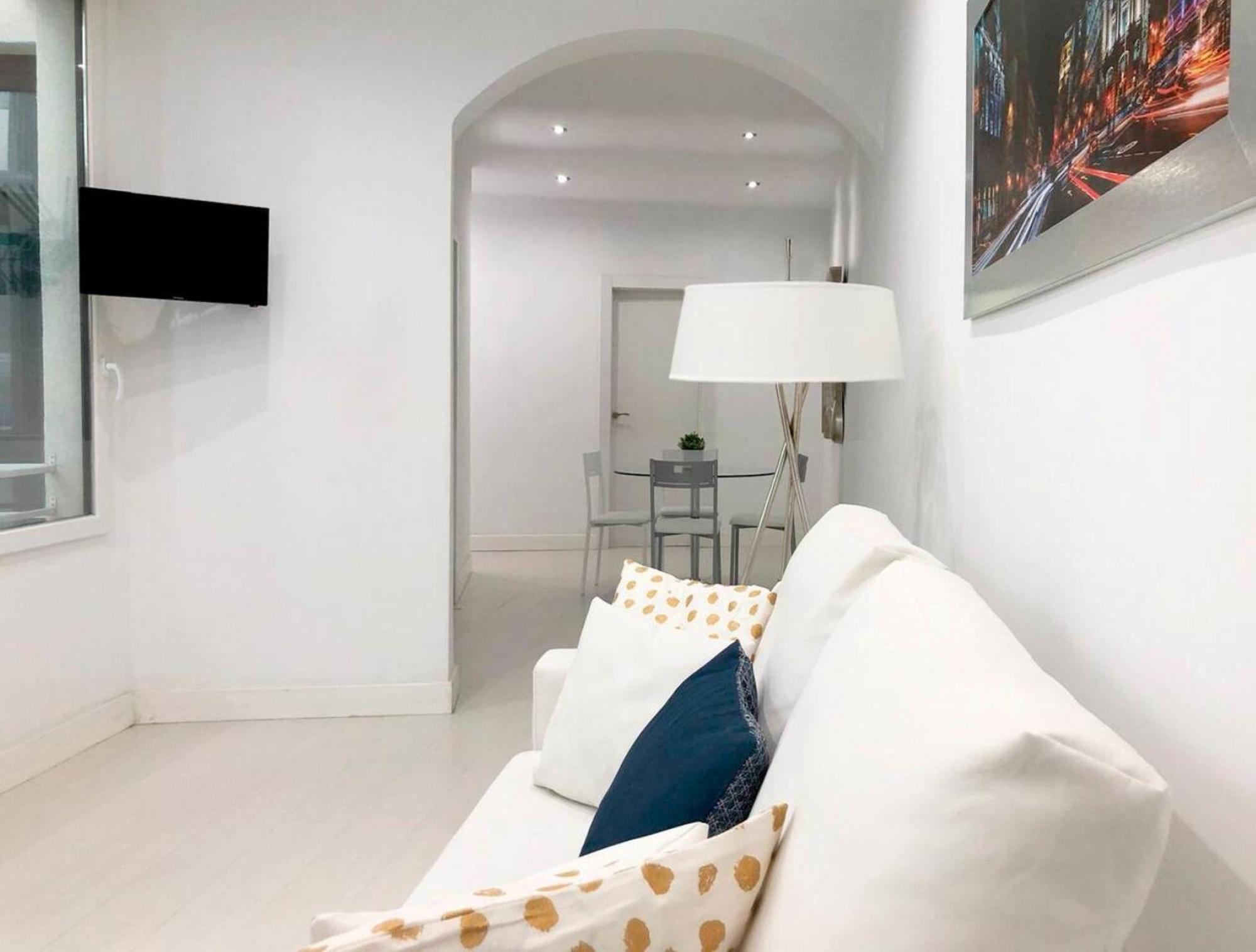 Apartamento De Diseno En Plaza Mayor Madrid Exterior photo