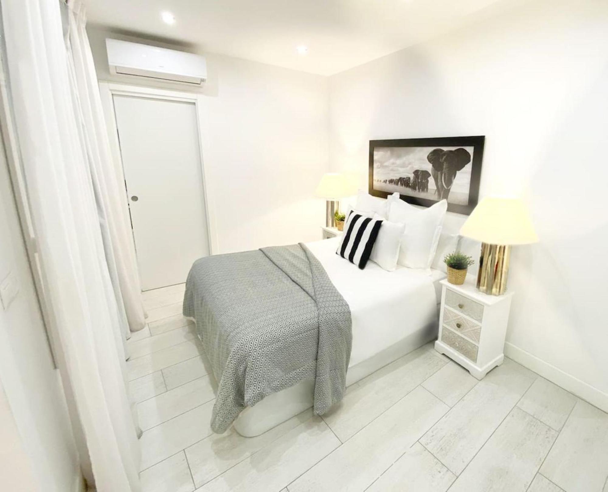 Apartamento De Diseno En Plaza Mayor Madrid Exterior photo