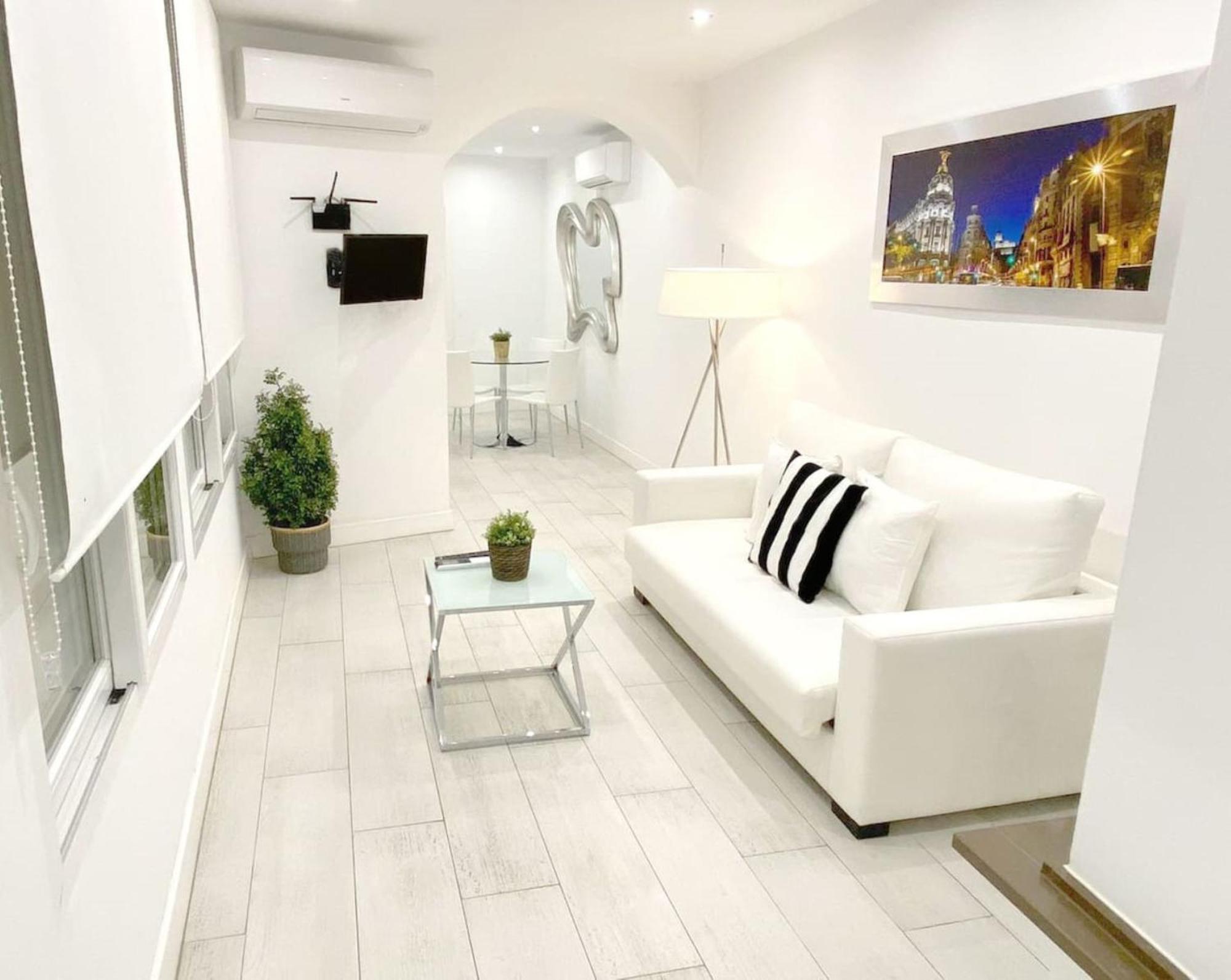 Apartamento De Diseno En Plaza Mayor Madrid Exterior photo